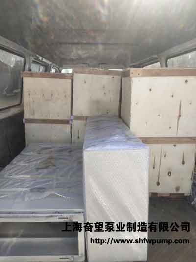 消火栓泵、噴淋泵和消防泵控制柜裝車現(xiàn)場(chǎng)