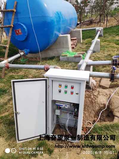 深井潛水泵和無塔供水罐調(diào)試試水工作