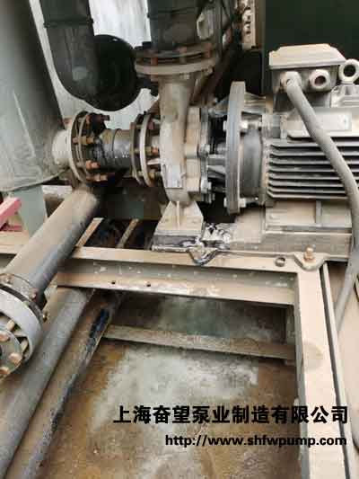 IHW臥式管道泵出現(xiàn)泄漏，抽送介質(zhì)由泄露出噴出