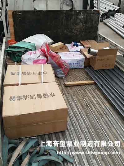 自潔消毒器、生活管件閥門送貨現(xiàn)場